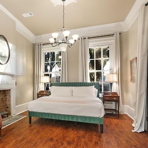 Louis Park Hotel